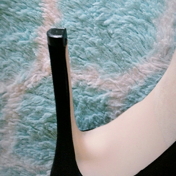 Classic Suede pump - Picture 5 of 5